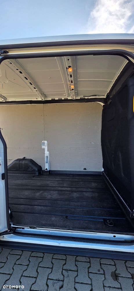 Ford Transit - 9