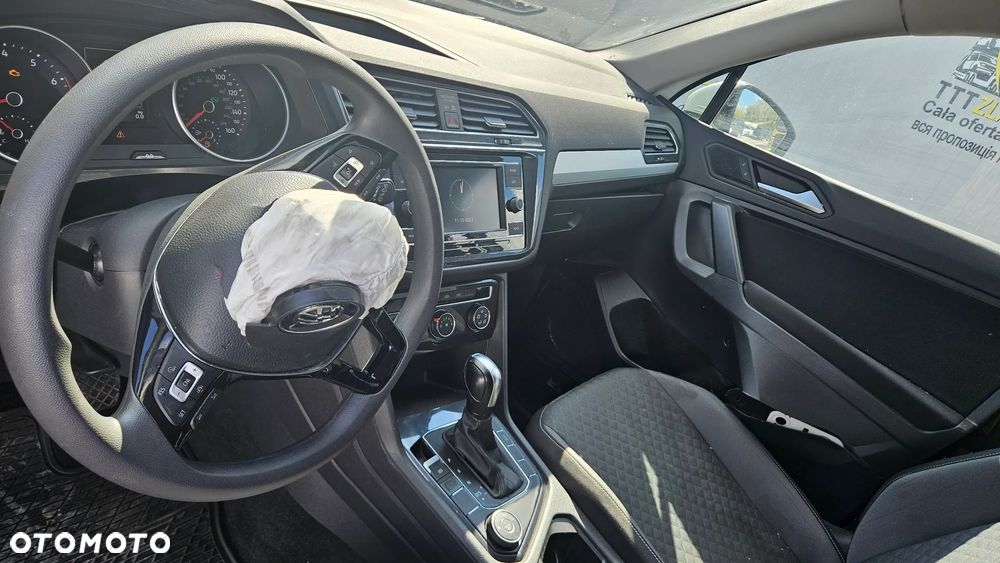 Volkswagen Tiguan - 16
