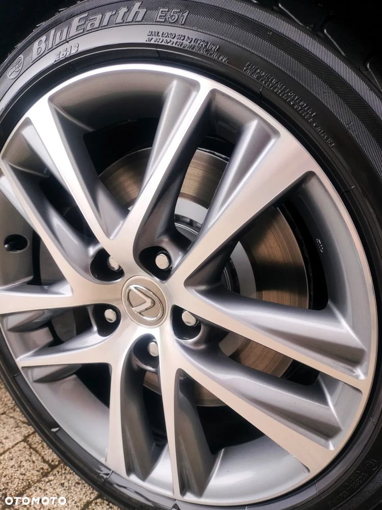 Lexus IS 200t Elite - 16