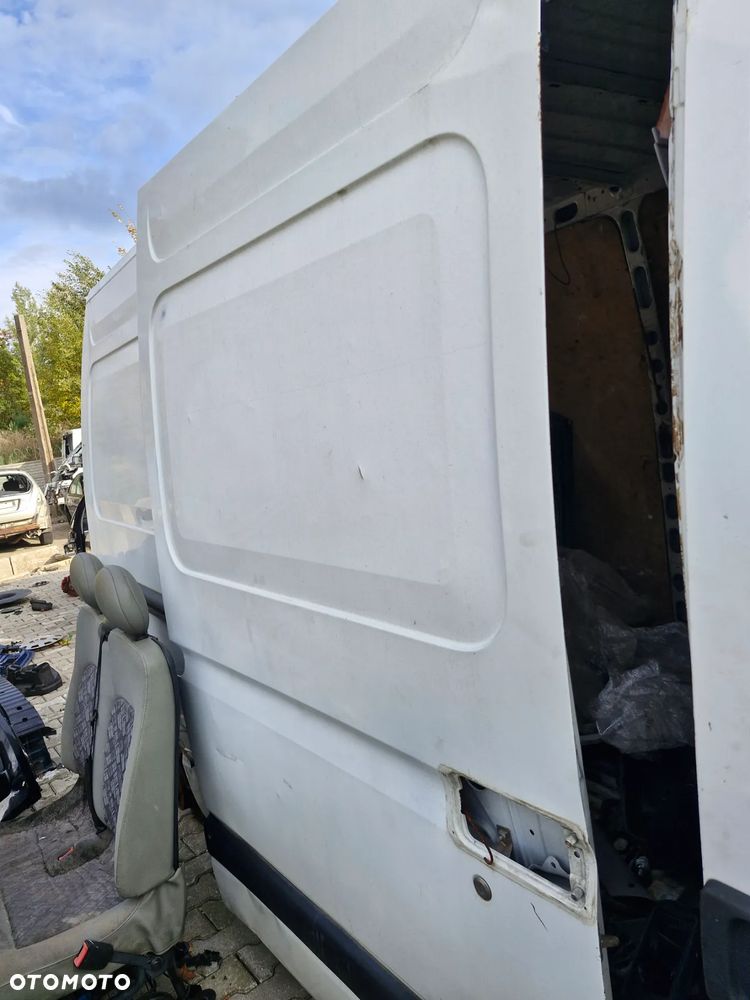drzwi przesuwne / drzwi przesuwane / Renault Master II  (lak. 0389) - 2