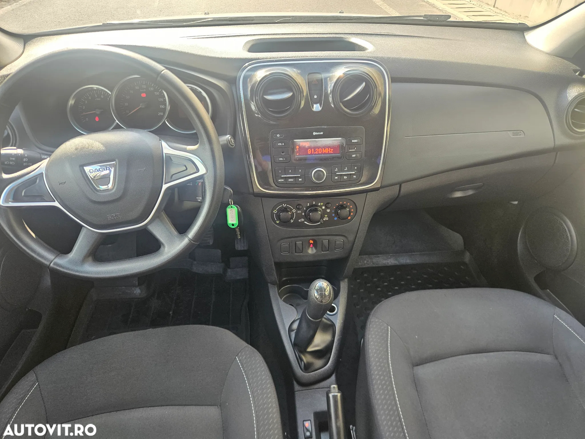 Dacia Logan 1.0 SCe Laureate - 6
