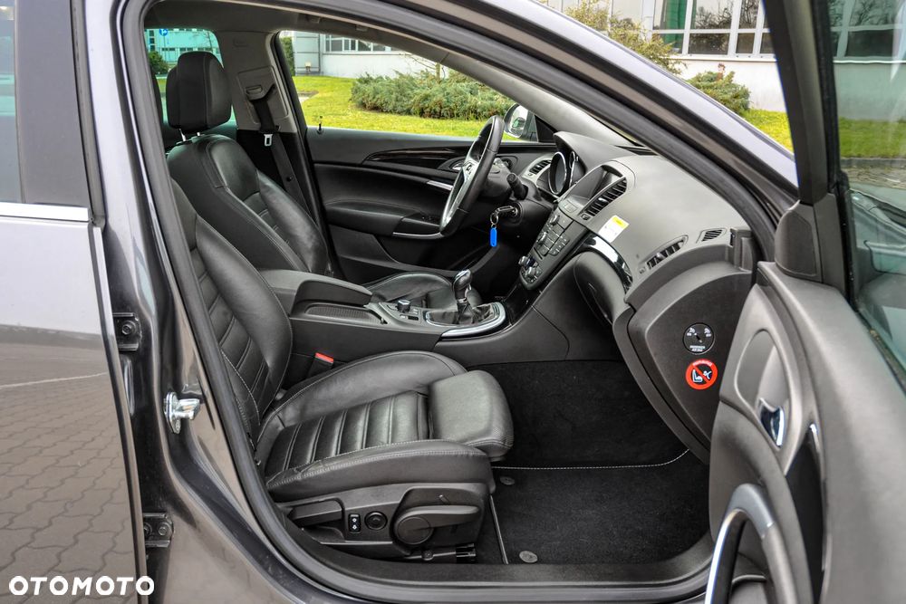 Opel Insignia 2.8 V6 Turbo 4x4 - 11