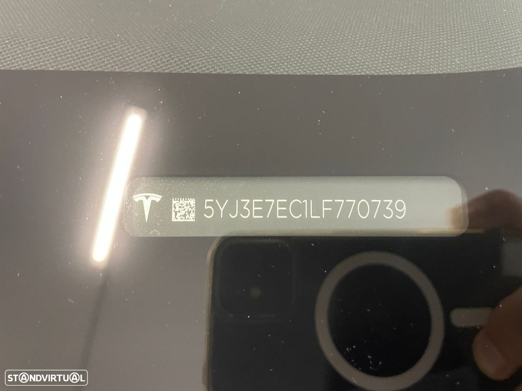 Tesla Model 3 Performance Dual Motor AWD - 24