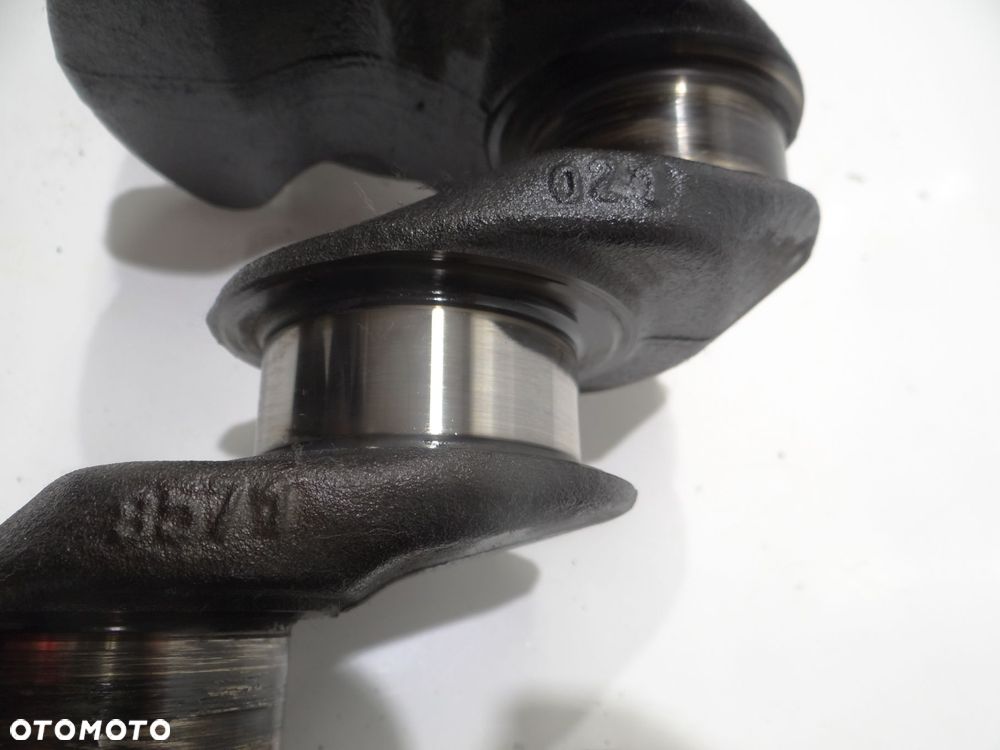 WAŁ KORBOWY BMW X1 F48 B47C20A 8571021 - 9