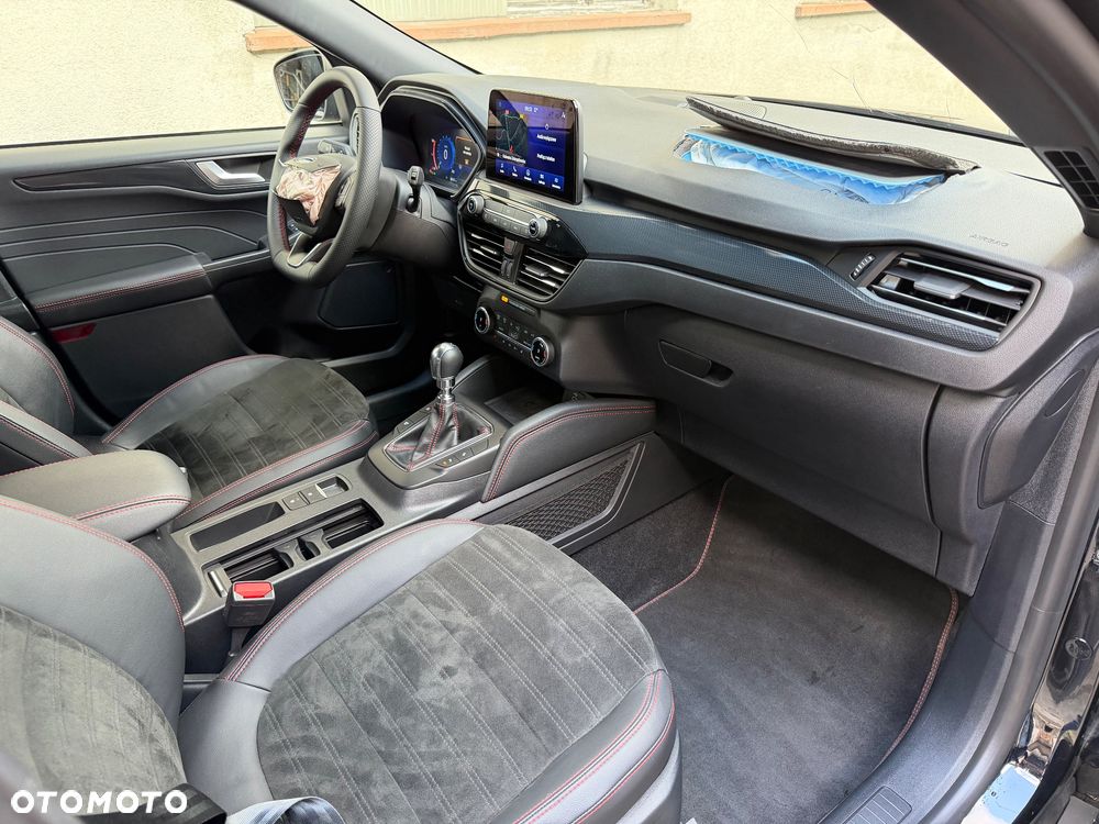 Ford Kuga 1.5 EcoBoost FWD ST-Line X - 5