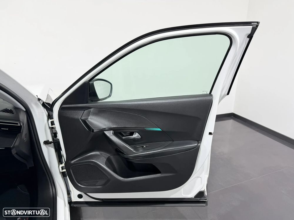 Peugeot 2008 1.5 BlueHDi Allure Pack - 41