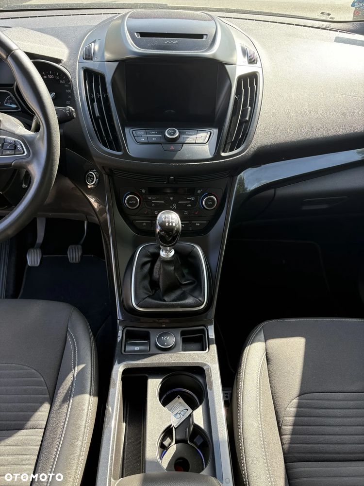Ford Kuga 1.5 EcoBoost FWD Titanium ASS MMT6 - 11