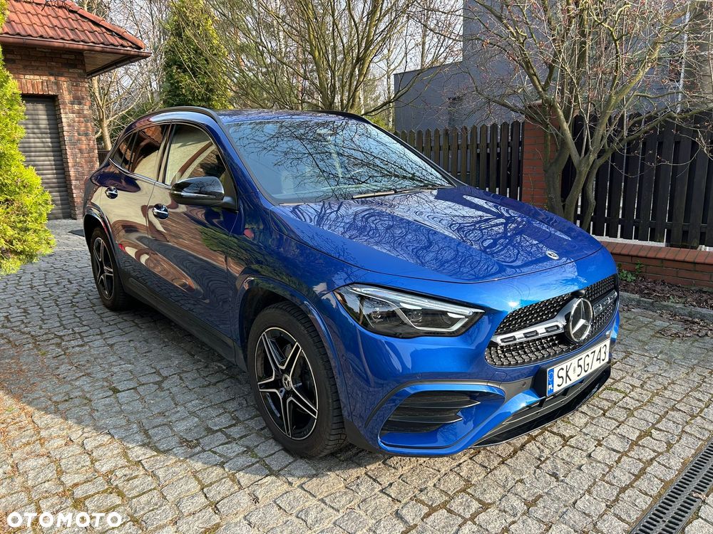 Mercedes-Benz GLA 250e AMG Line - 1