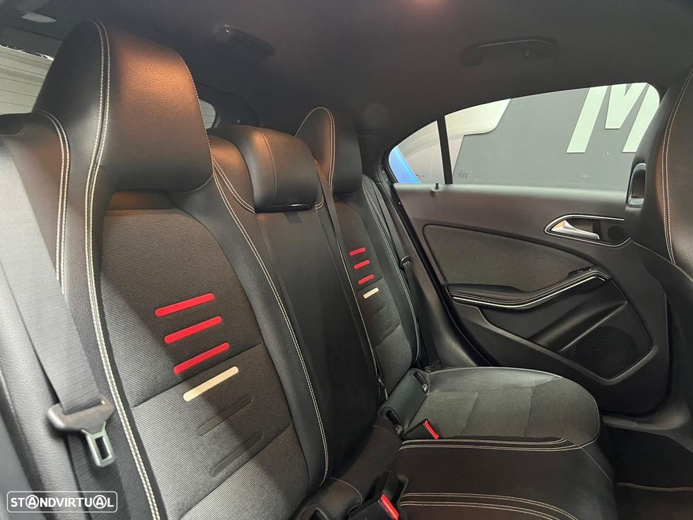 Mercedes-Benz A 180 d AMG Line - 38