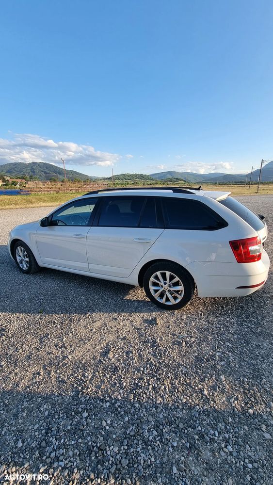 Skoda Octavia 1.6 TDI Ambition - 5