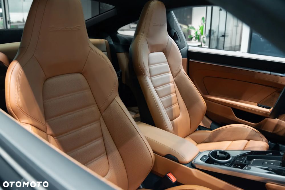 Porsche 911 Turbo S - 23