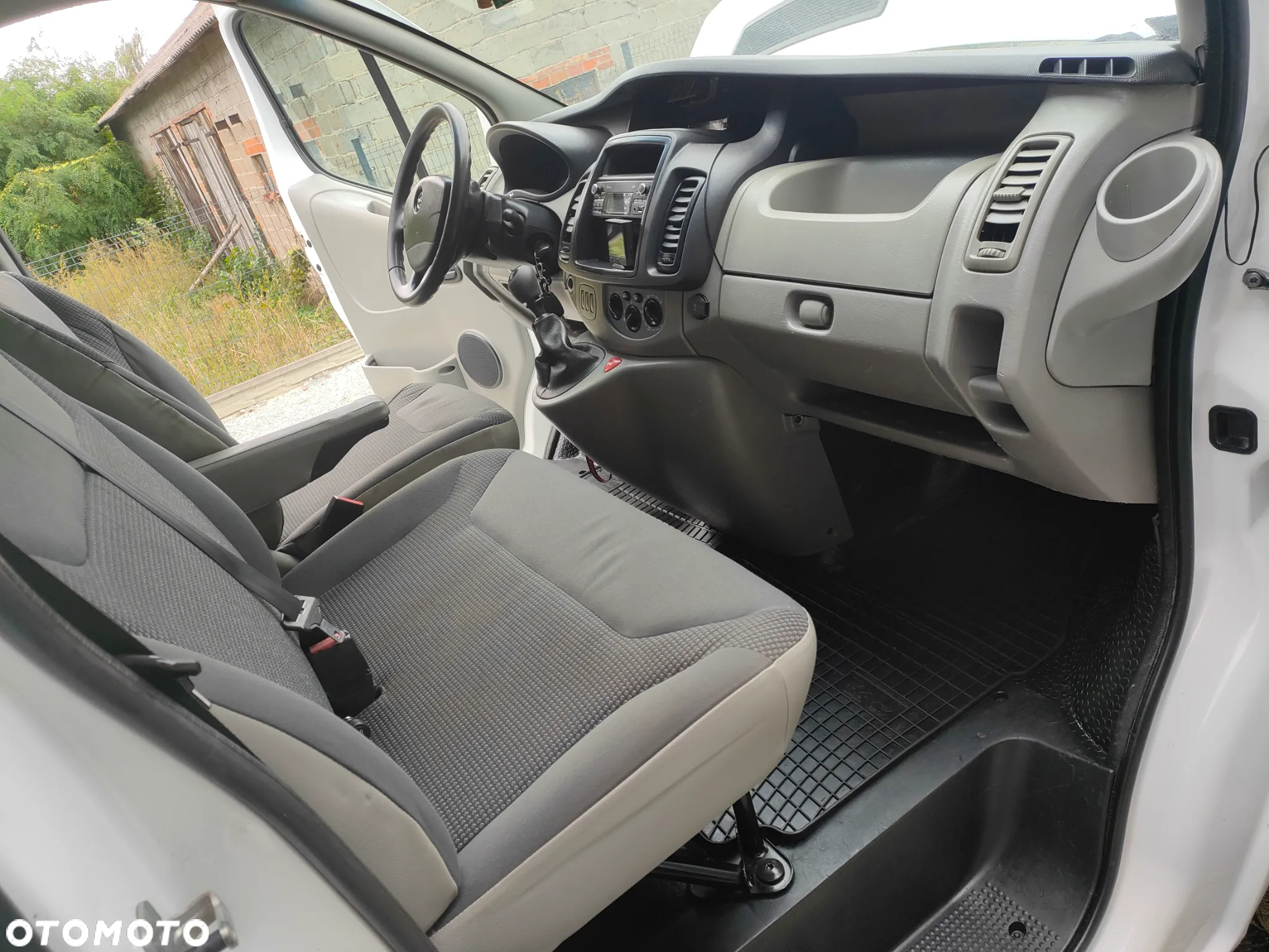 Opel VIVARO - 25