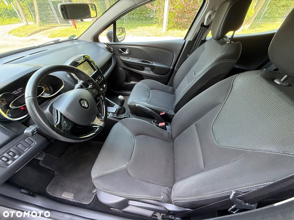 Renault Clio 1.2 16V 75 Experience - 5