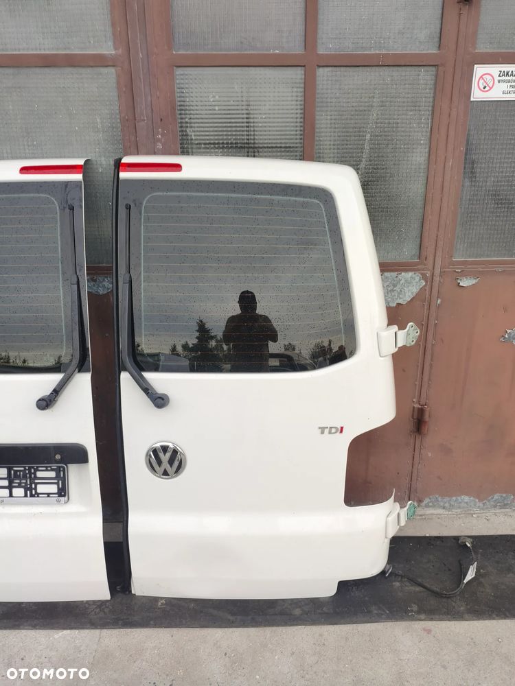 Drzwi klapy skrzydelka VW T6 - 2