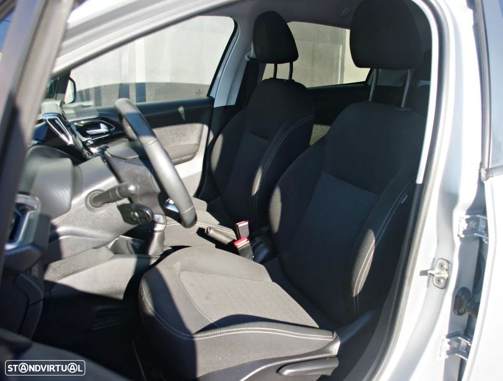 Peugeot 208 1.2 PureTech Style - 11