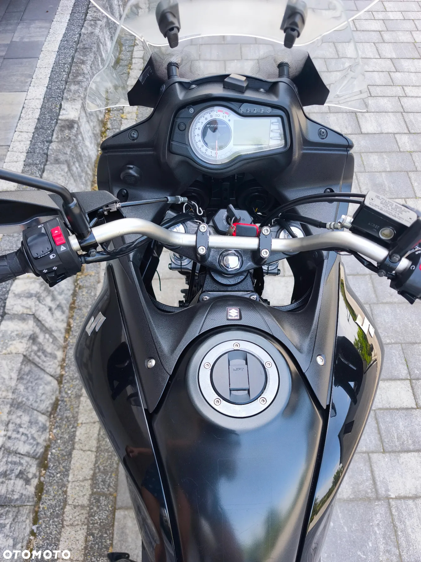 Suzuki DL - 19