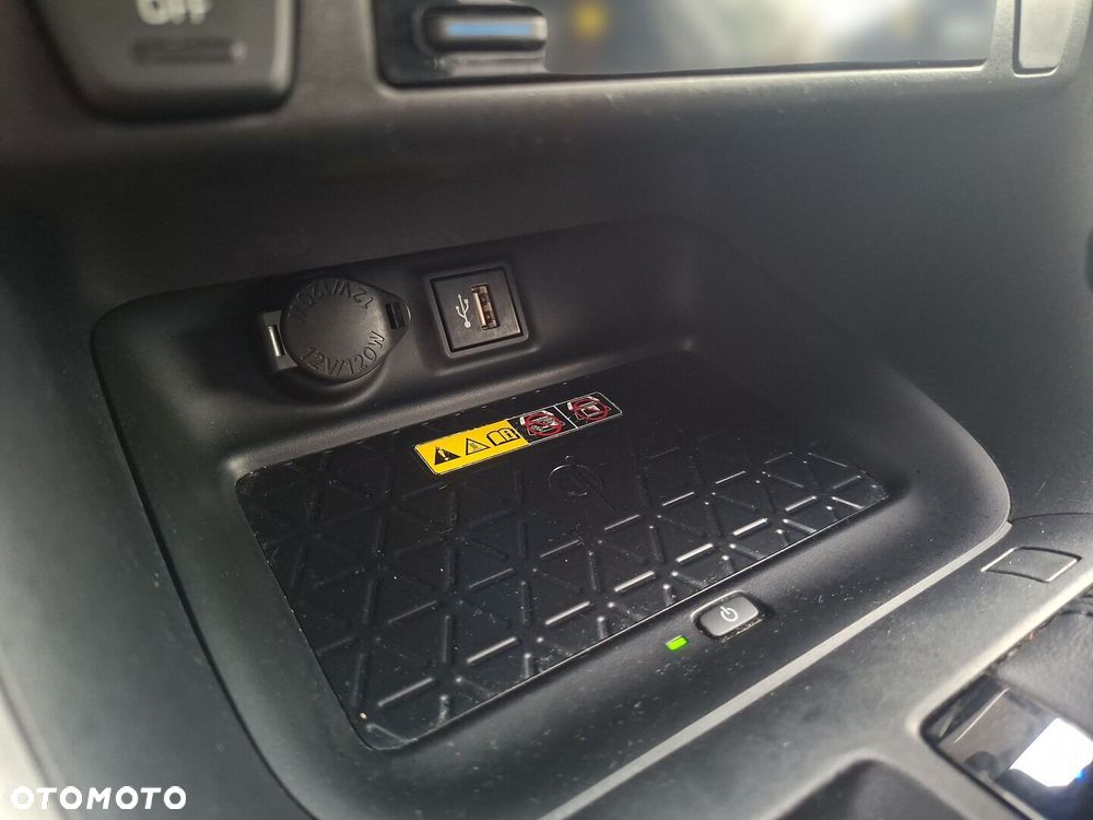 Toyota RAV4 - 26
