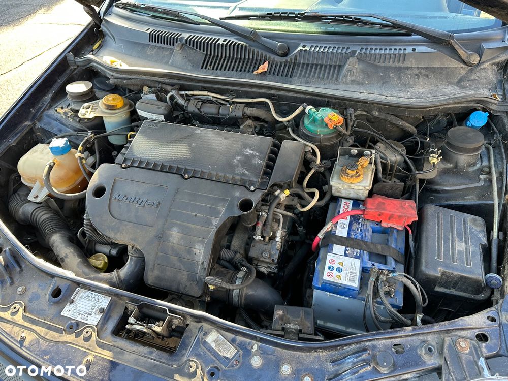 Fiat Strada 1.3 Adventure - 23