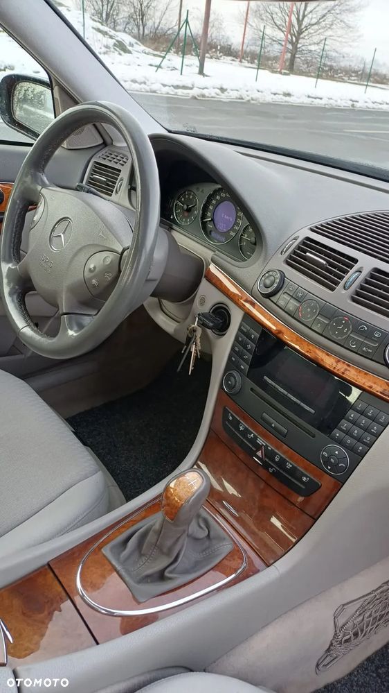 Mercedes-Benz Klasa E - 8