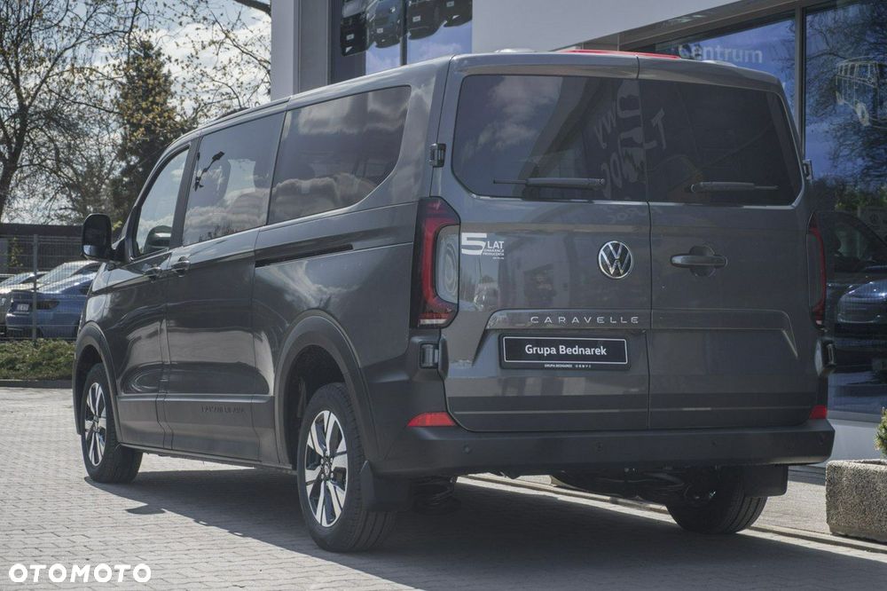 Volkswagen Caravelle - 9