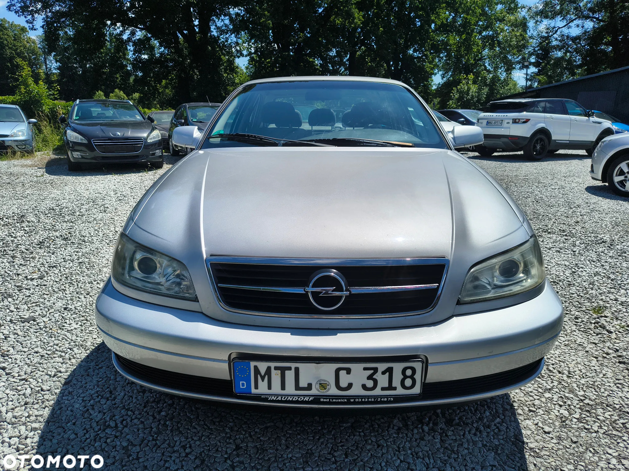 Opel Omega 2.2 Elegance - 2