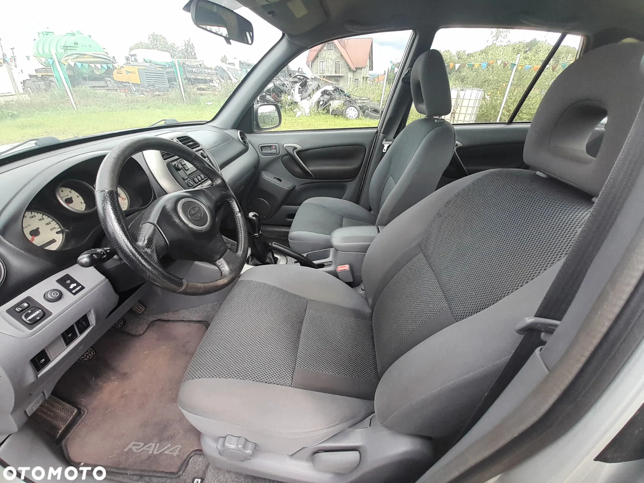 Toyota RAV4 2.0 D-4D 4x4 - 9