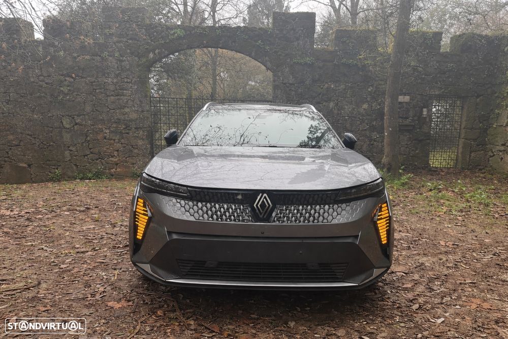 Renault Scénic E-Tech 220 Long Range Techno - 1