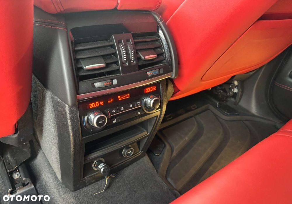 BMW X6M - 16