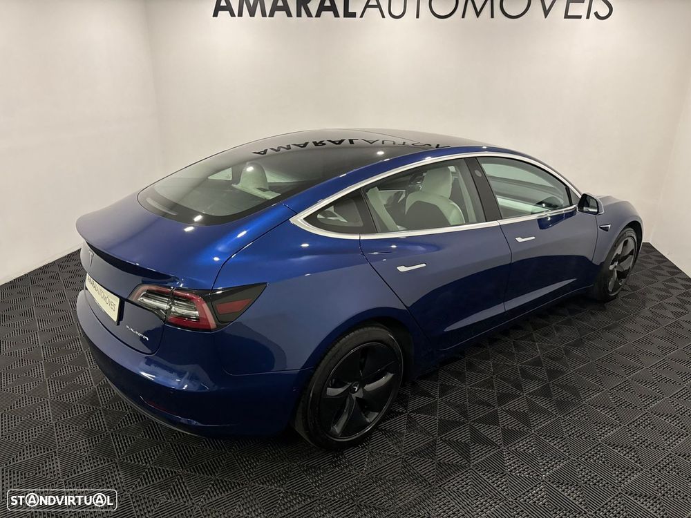 Tesla Model 3 Long-Range Dual Motor AWD - 27