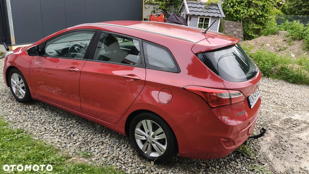 Hyundai i30 1.6 CRDi Premium - 4