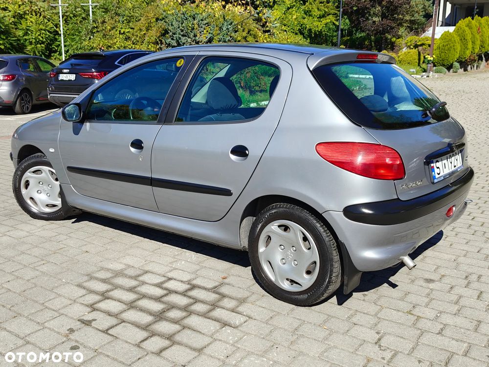 Peugeot 206 1.4 XR Presence - 23