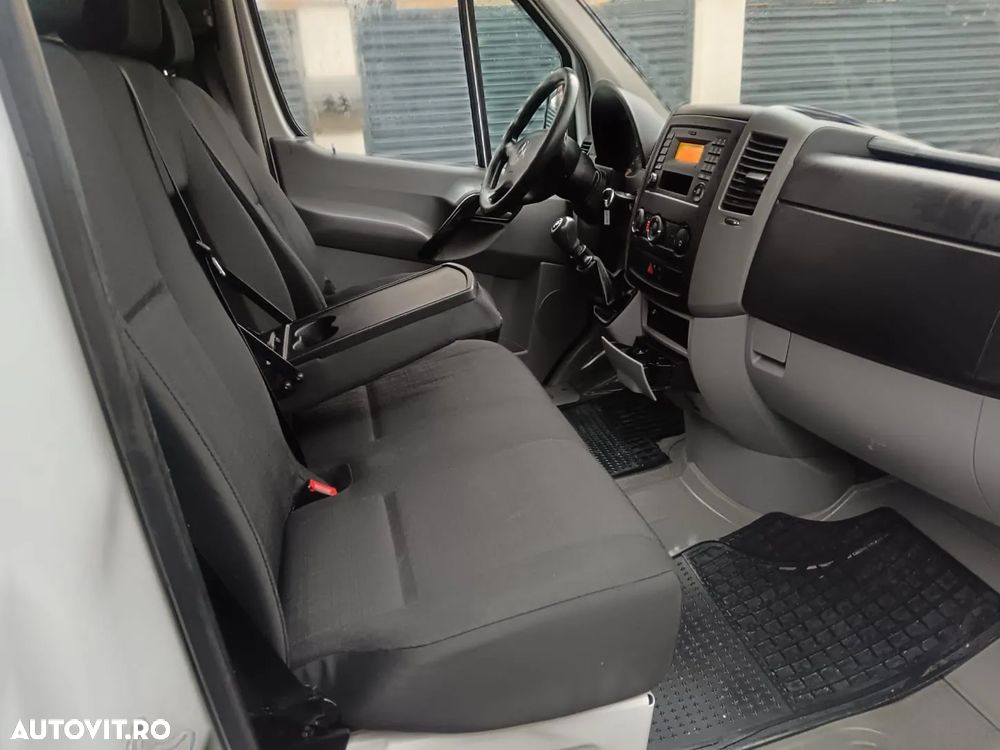 Mercedes-Benz Sprinter - 7
