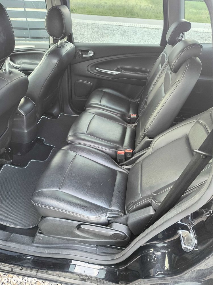Ford S-Max - 7