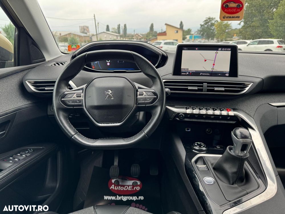 Peugeot 5008 - 9