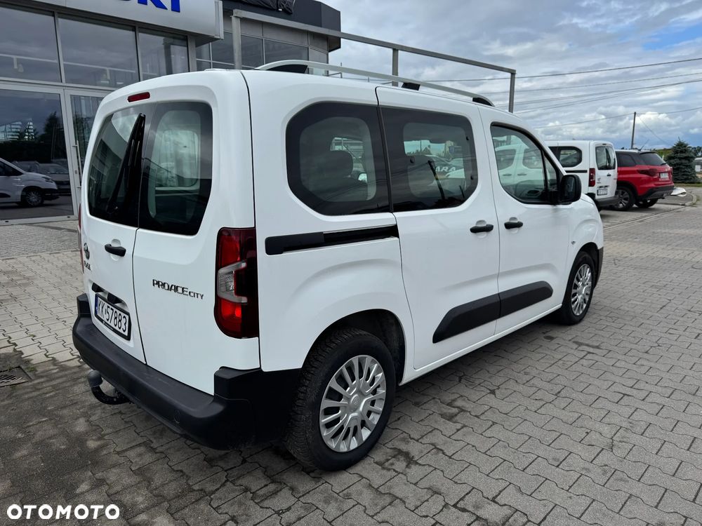 Toyota Proace City Verso 1.5 D-4D Family - 3