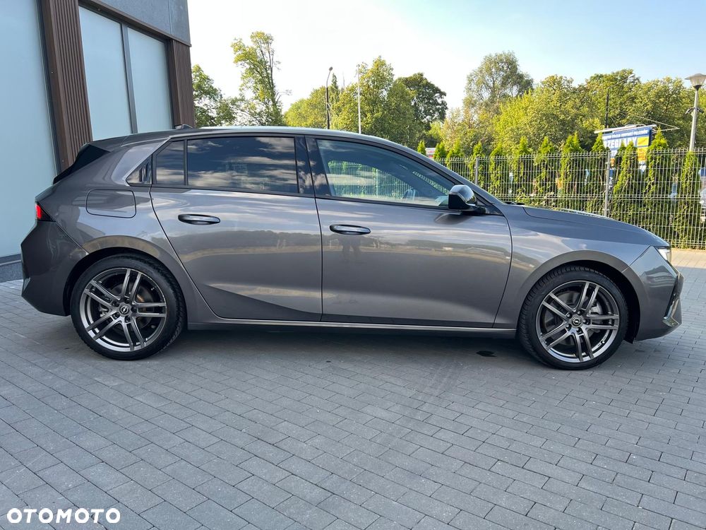 Opel Astra 1.6 T Plug-in Hybrid Ultimate - 3
