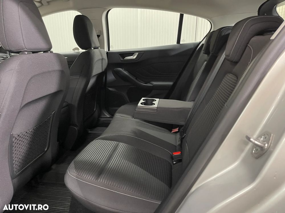 Ford Focus 1.5 EcoBlue Titanium Business - 11