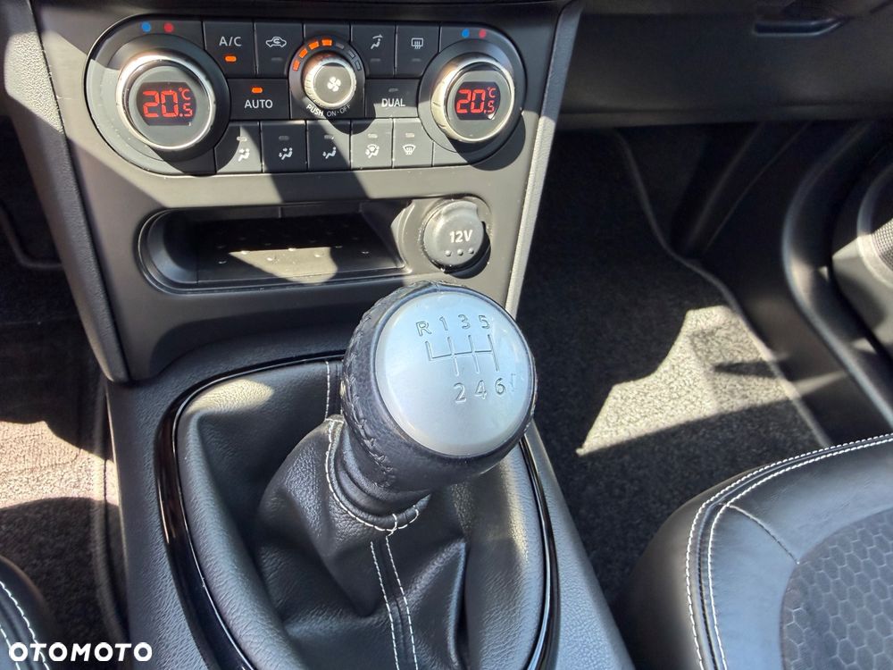 Nissan Qashqai+2 2.0 Tekna Premium - 26