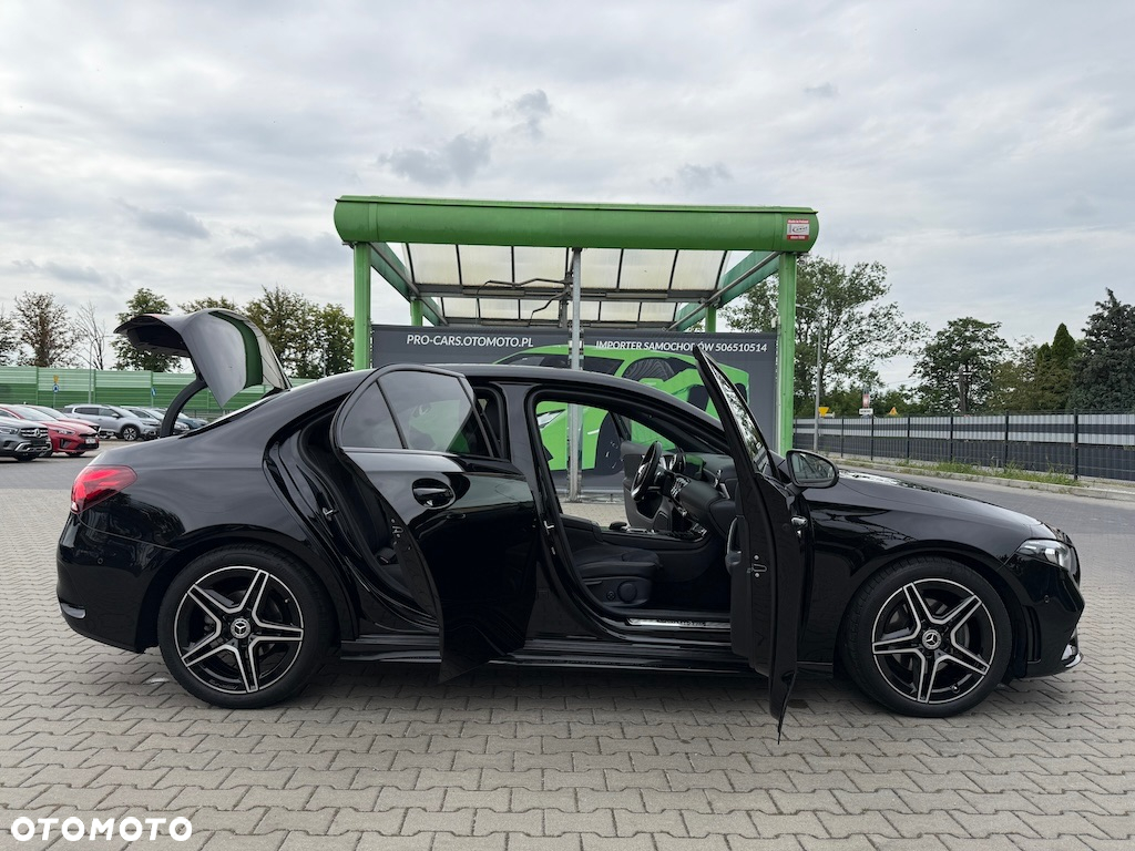 Mercedes-Benz Klasa A 180 7G-DCT AMG Line - 14
