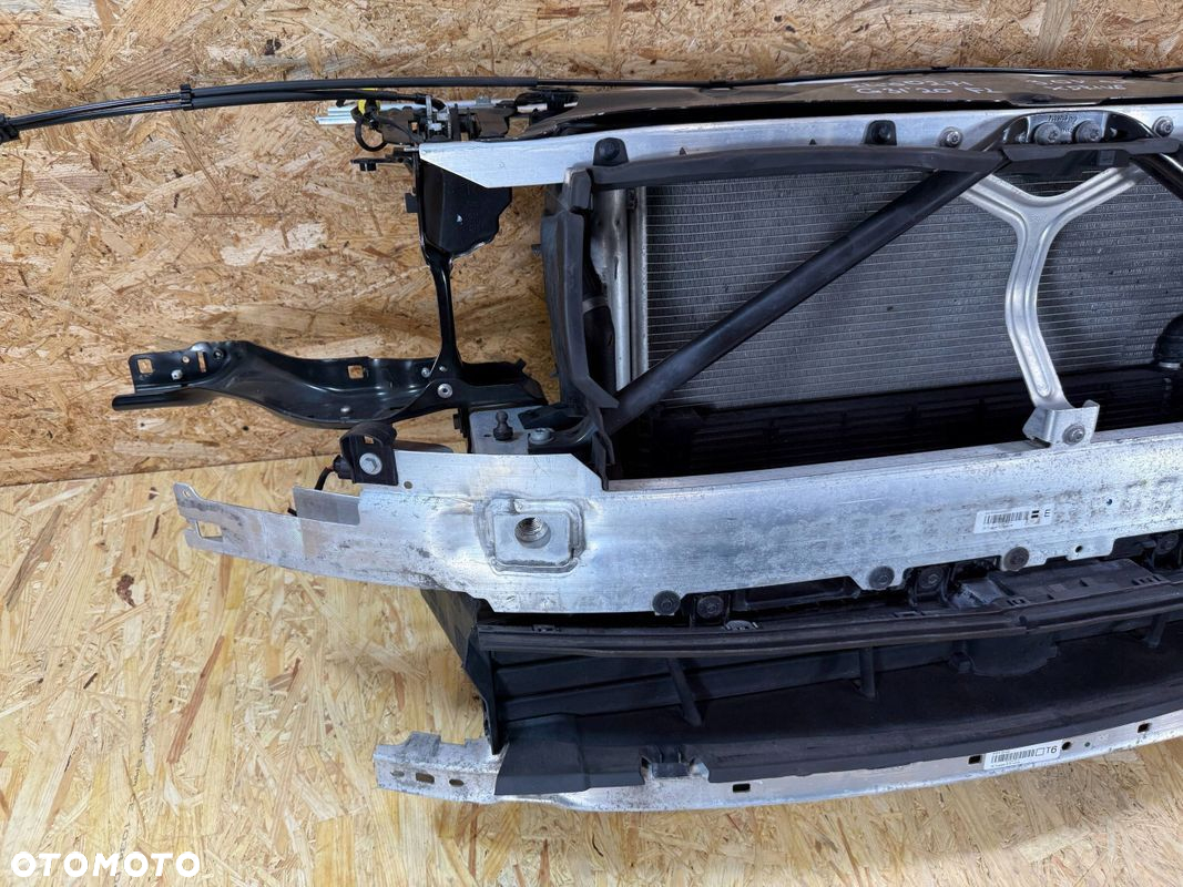 PAS PRZEDNI WZMOCNIENIE BELKA CHŁODNICE BMW 5 G30 G31 3.0D LIFT LCI - 2