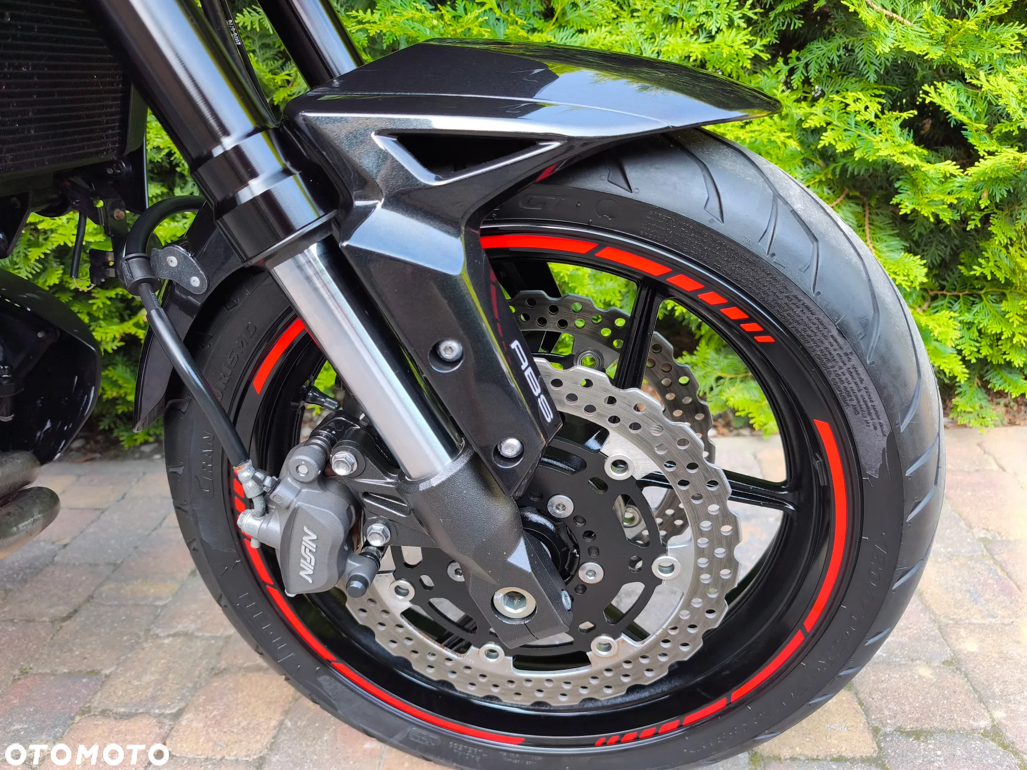 Kawasaki Versys 650 - 12