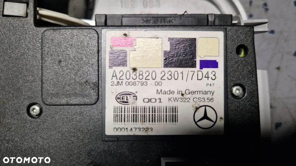 MERCEDES C KLASA W203 LAMPKA KABINY A2038202301 - 3