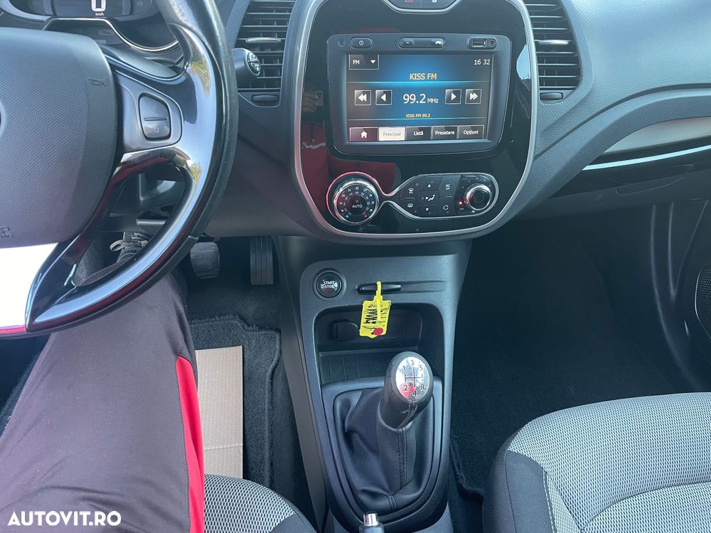 Renault Captur - 23