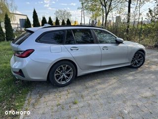 BMW Seria 3 2021 photo 4