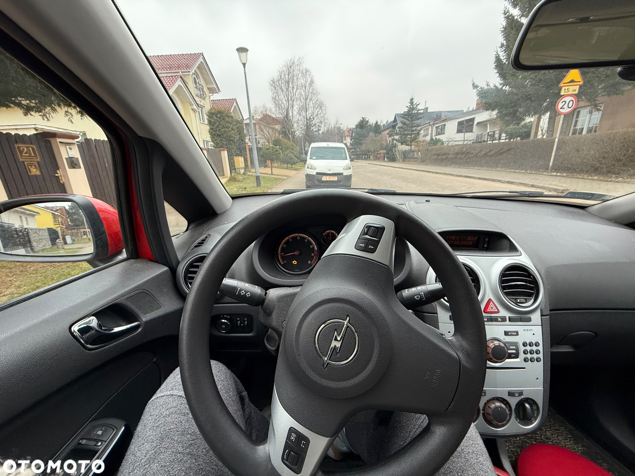 Opel Corsa 1.2 16V Edition / Active - 3