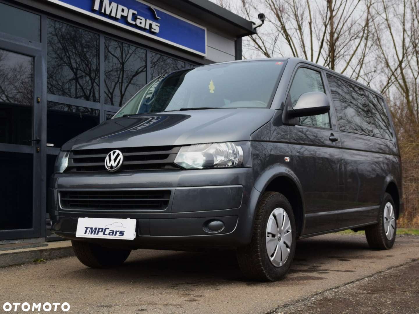 Volkswagen Caravelle - 13