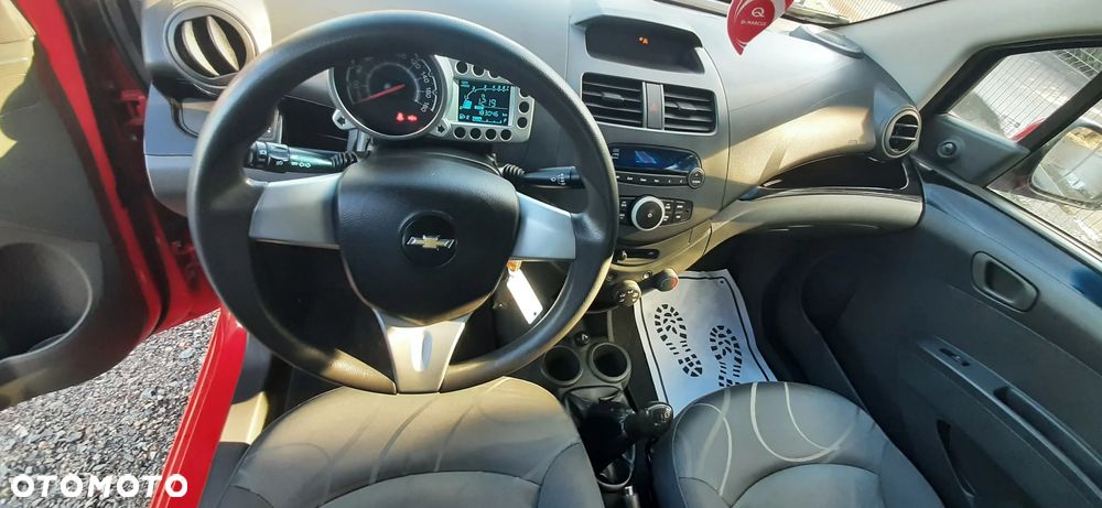 Chevrolet Spark - 25