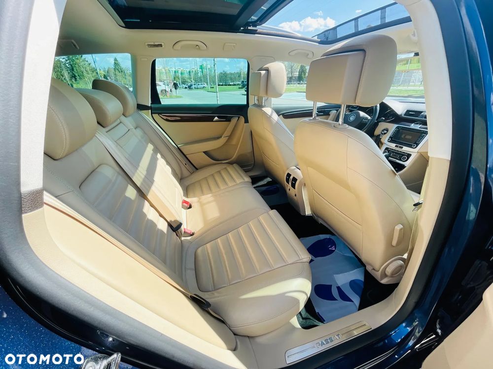Volkswagen Passat 2.0 TDI DPF DSG Highline - 14