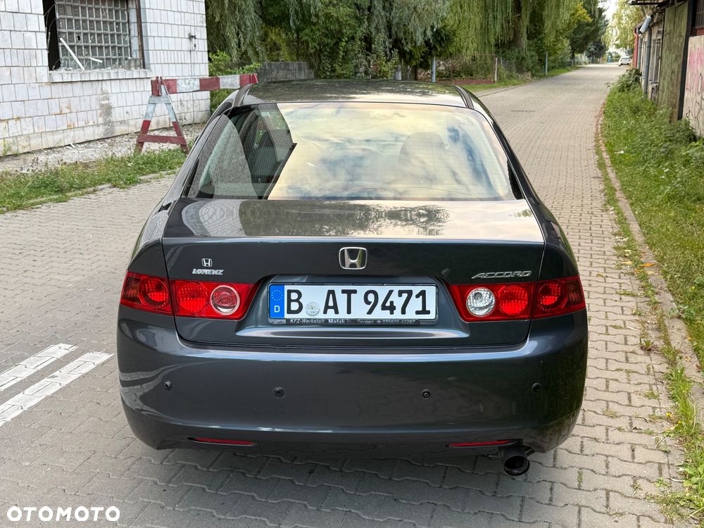 Honda Accord 2.0 Comfort - 4