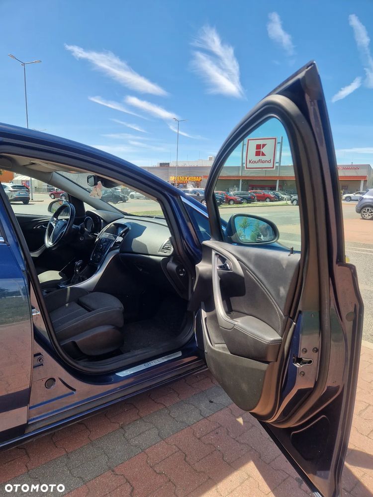 Opel Astra 1.4 T Cosmo - 10